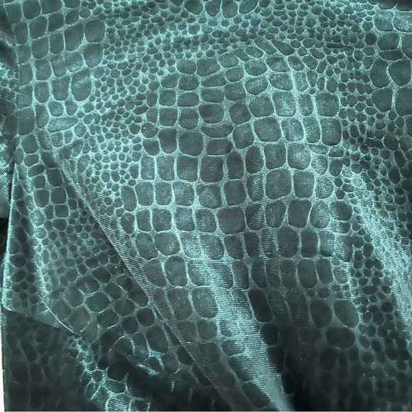 & Other Stories Emerald Green Velvet Croc dress, Size 4 Eur 36, NWT - Picture 6 of 9